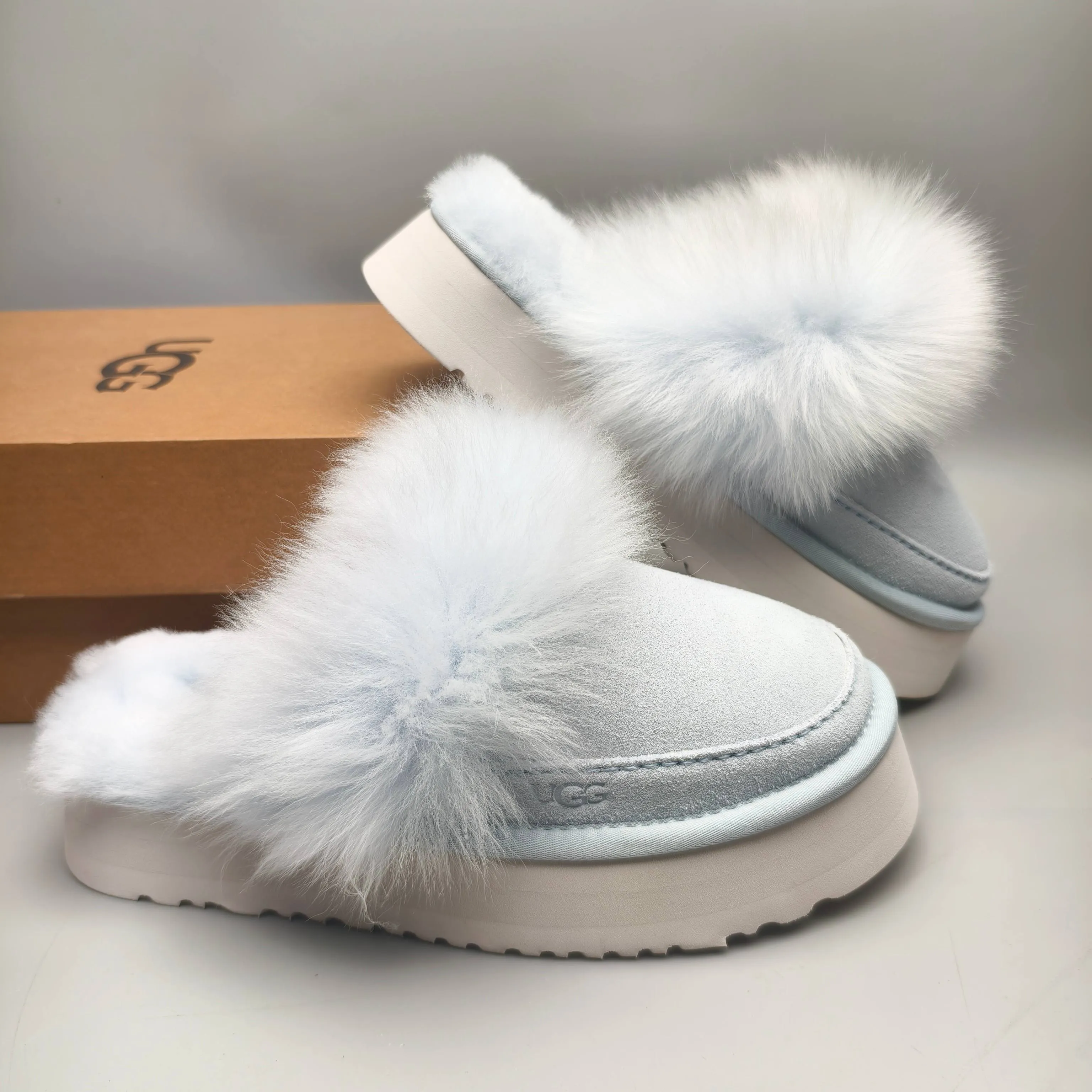 💰520 UGG sheepskin all-in-one snow boots 3930 fur-cuffed slip-ons color: sand, light blue, maroon Size: 35-41